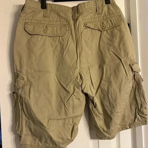 Lee cargo shorts, bundle, 2 pairs, both 36,both tan - Picture 8 of 11